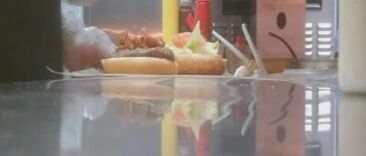 3·15晚会曝光！“神车”宝骏560高速上突然失去动力 ！汉堡王用过期面包做汉堡