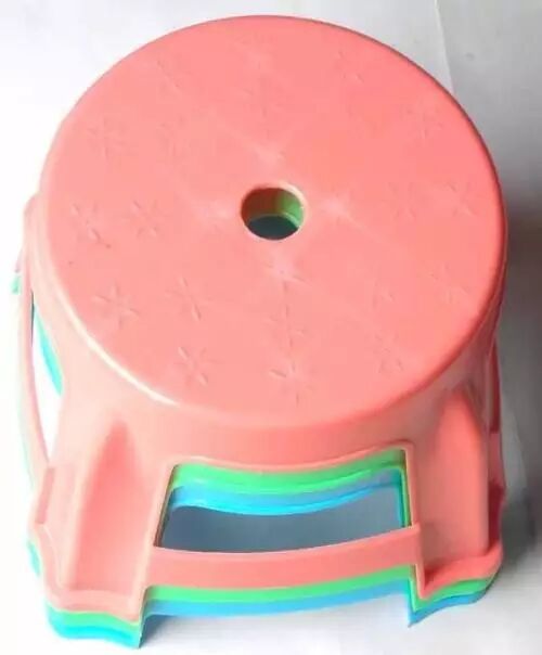 凳子上的圆洞到底是干嘛用的？真相令我大吃一惊！