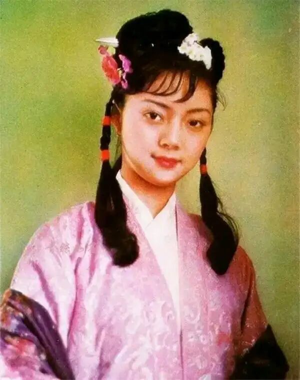 同一张脸,试妆跟剧照判若两人:大小姐秒