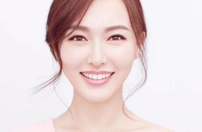 牙齿贴面，给你的牙齿美白修复