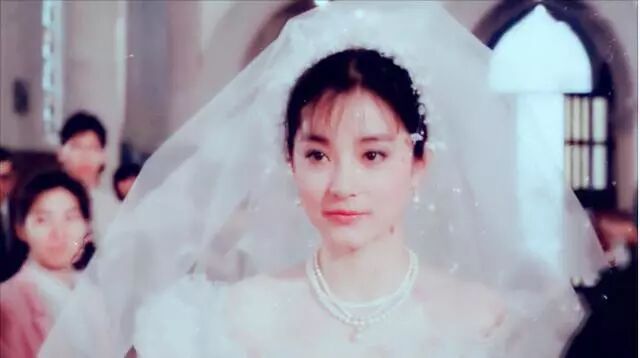 港台女神的珍贵婚纱照曝光，惊为天人！