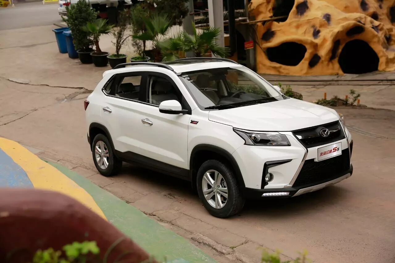 年轻人爱美,因此,对于年轻一族来说,想要撩妹,那车子的颜值一定要高