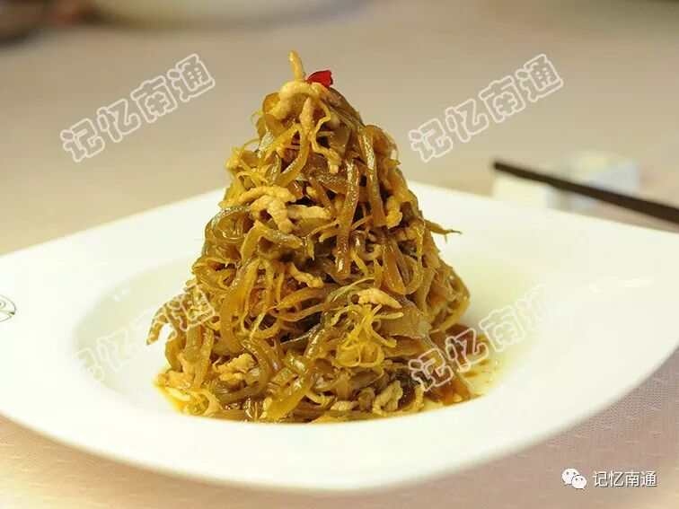 9传统风味的野鸡丝  巫乃宗供图.webp.jpg