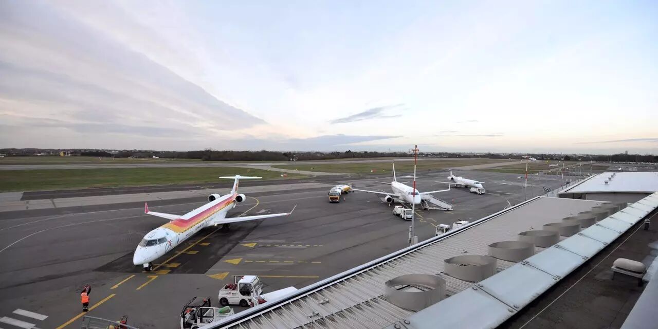 【闹剧】糊涂男子忘关gps干扰器,南特机场多架飞机无法起飞