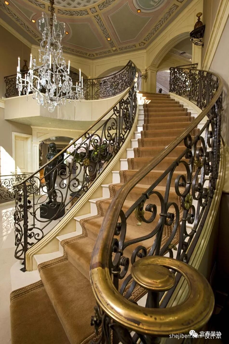 别墅弧形楼梯优美曲线亮瞎我的双眼