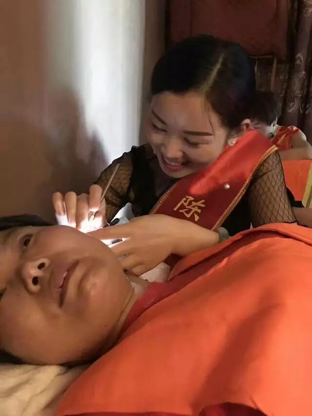 企业专访之陈静采耳创始人陈静