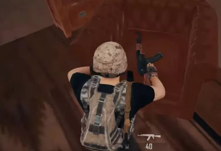 国服上线遇阻，腾讯出饰品交易功能欲宣战steam？