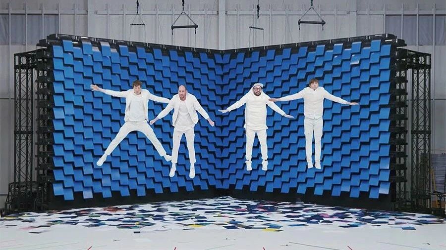 用576台打印机拍MV, 玩不了创意的团队不是好乐队