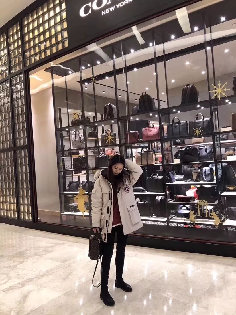 大鹅羽绒服_大鹅鹅笼图片_康熙来了大鹅微博