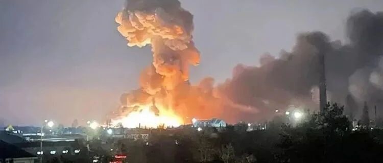 19000枚导弹运抵乌克兰，俄王牌飞行员遭击落，战局会如何发展？