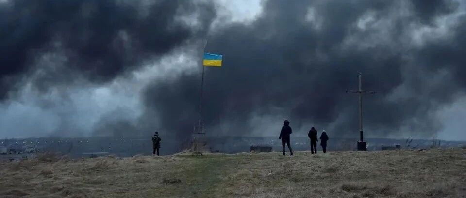 俄军官投降获10000美元，恐怖行刑队再现战场，俄军还能坚持多久？