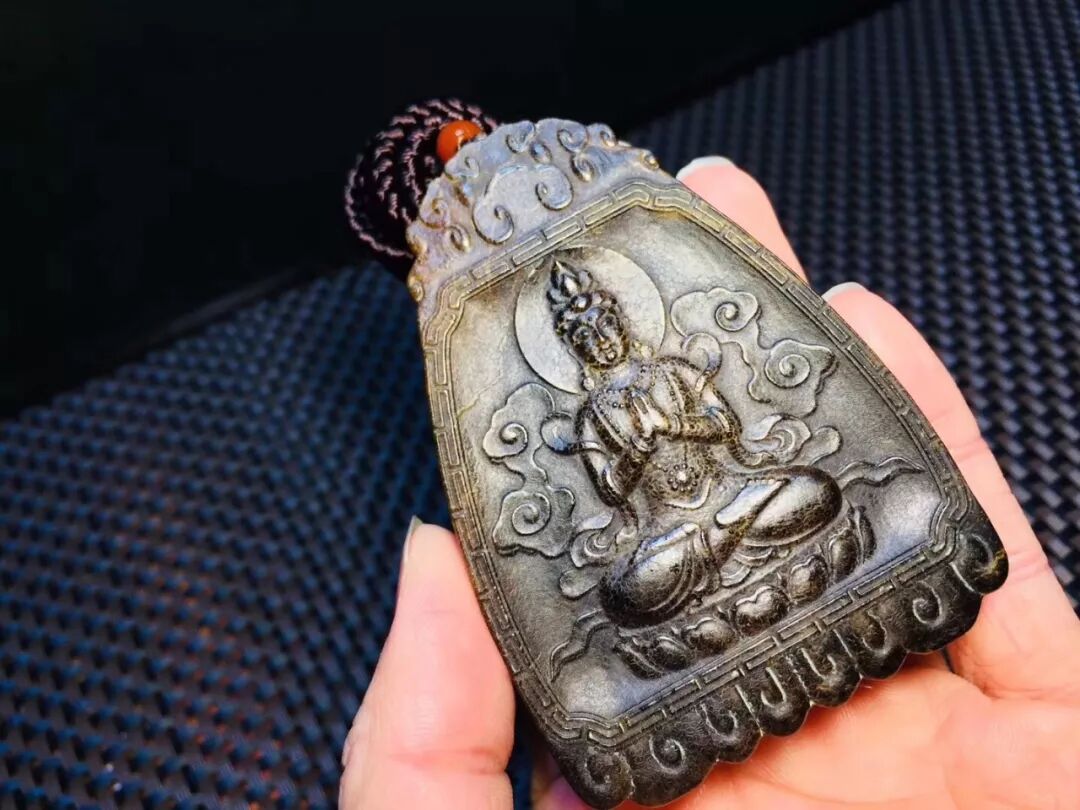 披毛·犀牛角，到底什么来头？