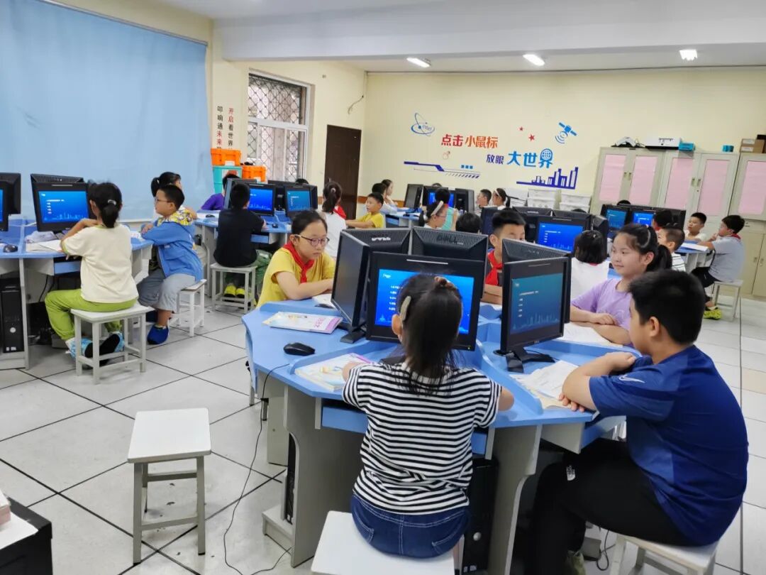 玄武區(qū)網(wǎng)絡(luò)安全宣傳周活動(dòng)_南京市學(xué)校網(wǎng)絡(luò)安全教育_南京安全教育平臺(tái)