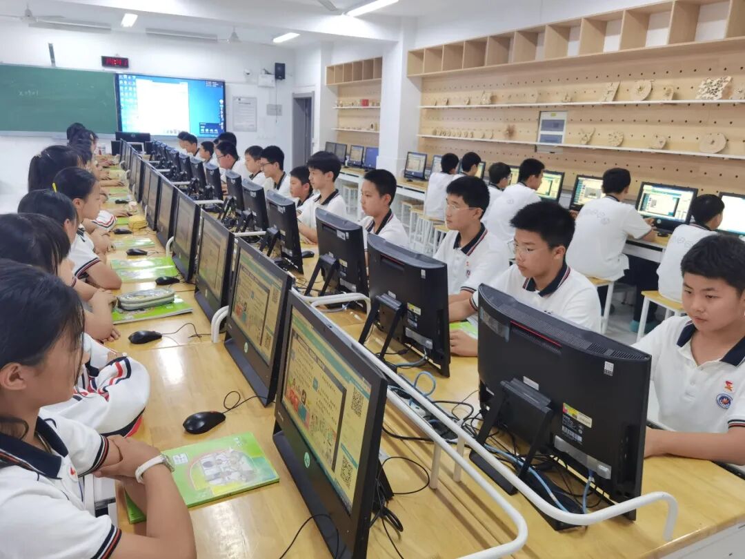 南京安全教育平臺(tái)_玄武區(qū)網(wǎng)絡(luò)安全宣傳周活動(dòng)_南京市學(xué)校網(wǎng)絡(luò)安全教育