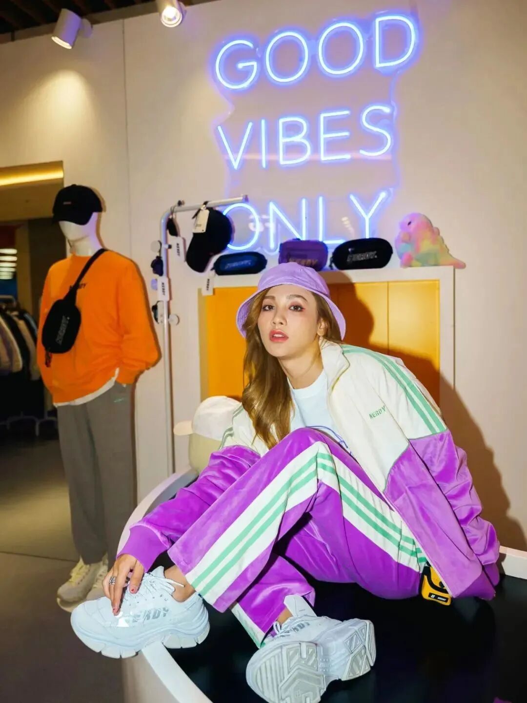 ����ʱ1�죬ħ�������ر����¹⿪�����¿񻶣�