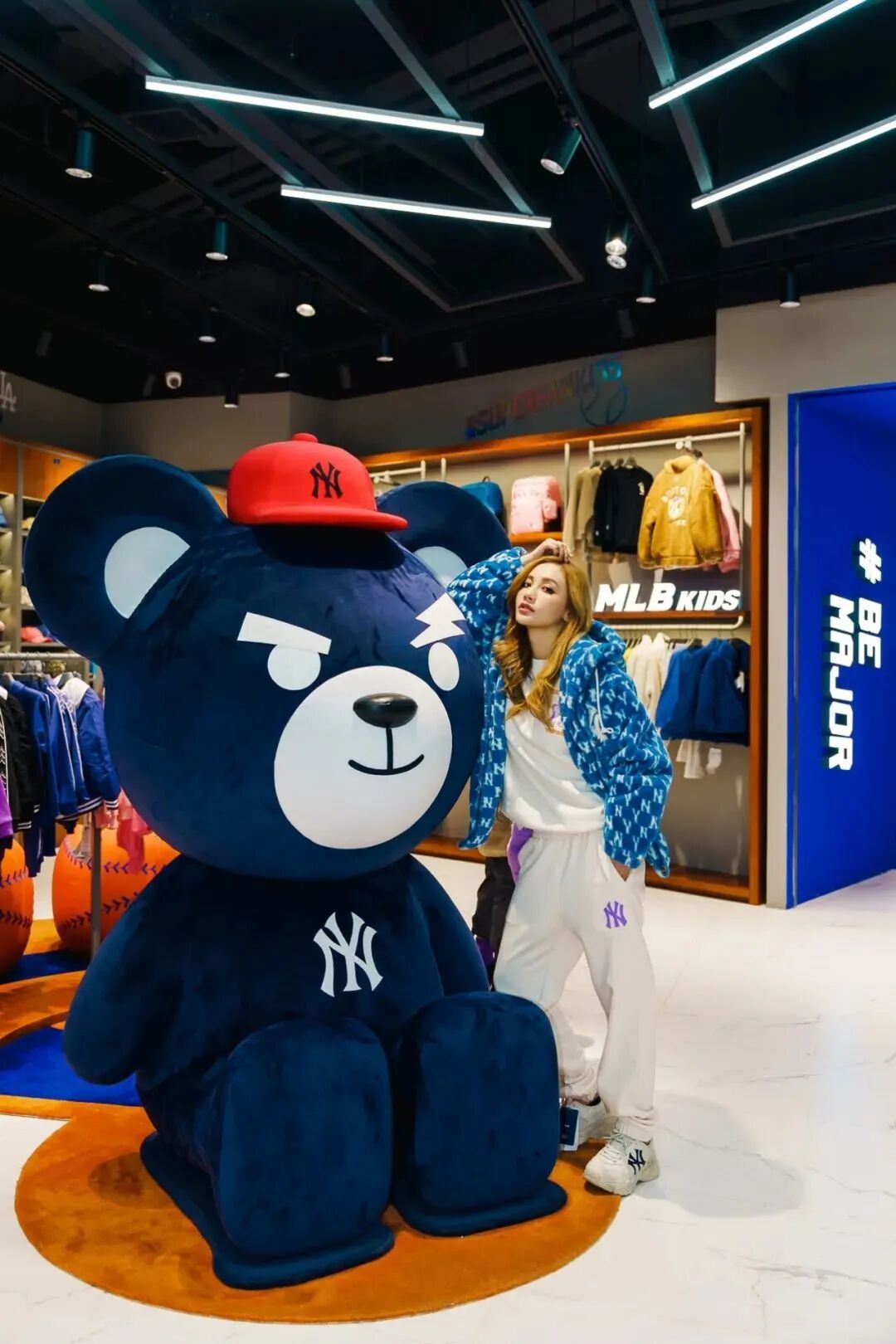 ����ʱ1�죬ħ�������ر����¹⿪�����¿񻶣�