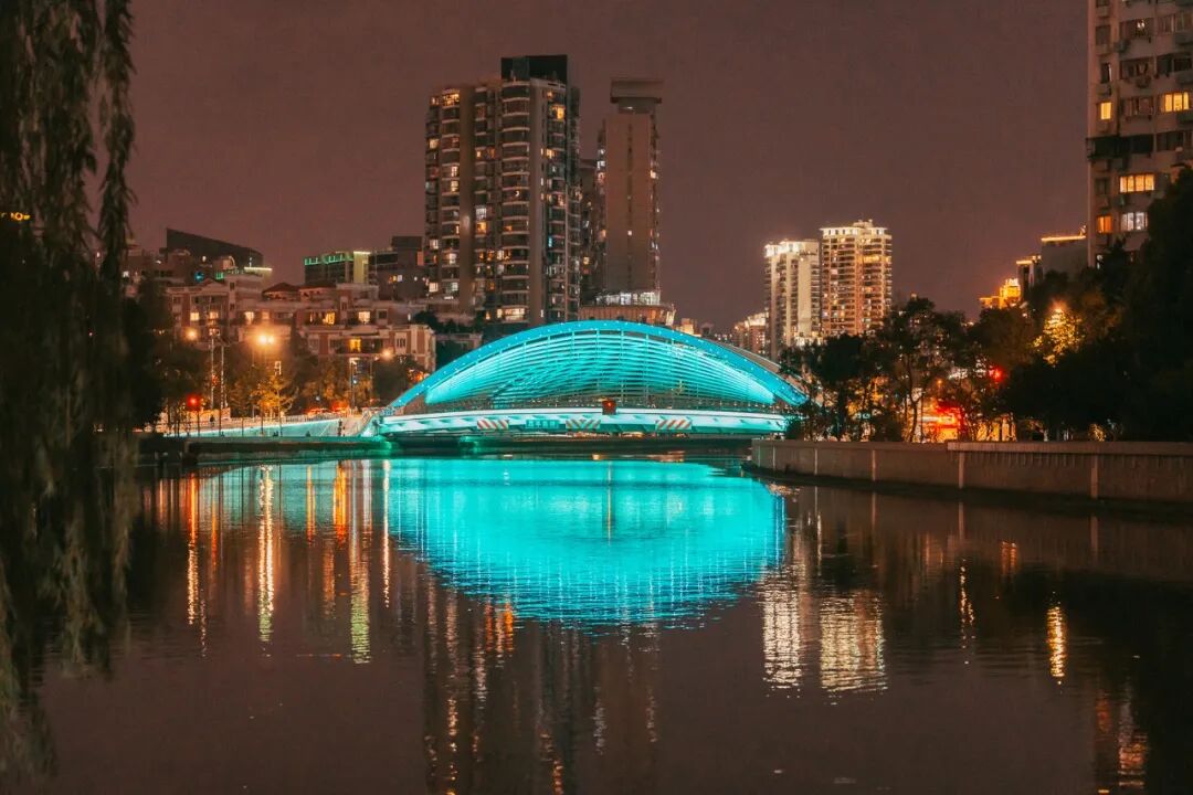 ���ݺ�8�������µر꣬2021�ش򿨣�