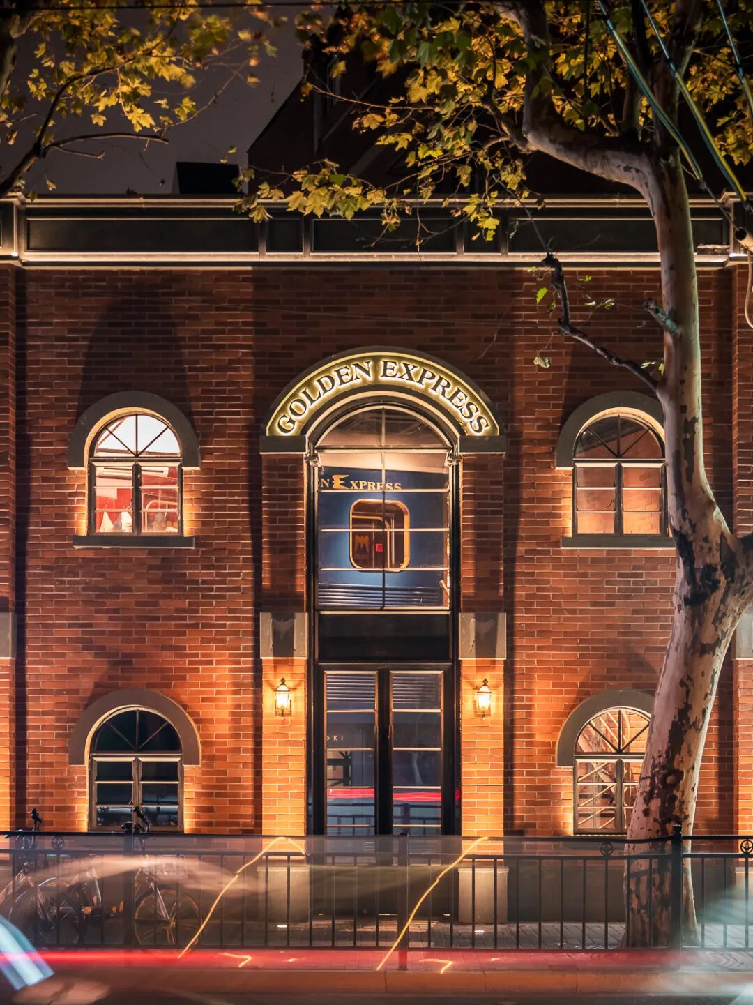 �����г������Ϻ�������ħ���桰�����쳵������֮�ã�