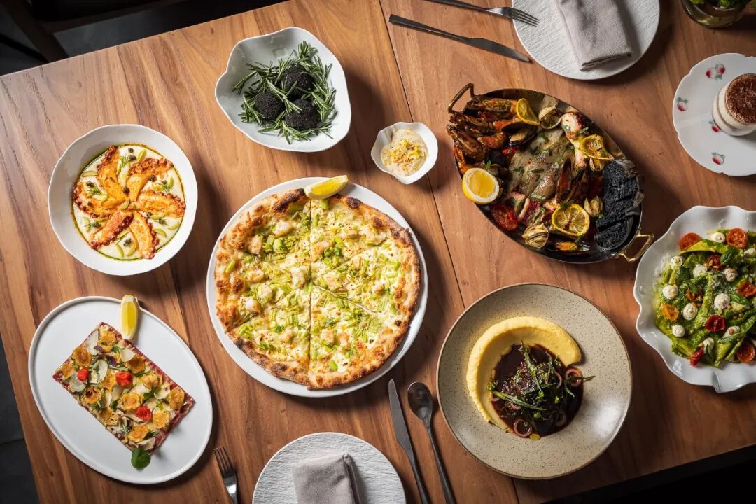 �������������Ħ�Ǻ�����ͣ��˾�300+����Fine Dining��