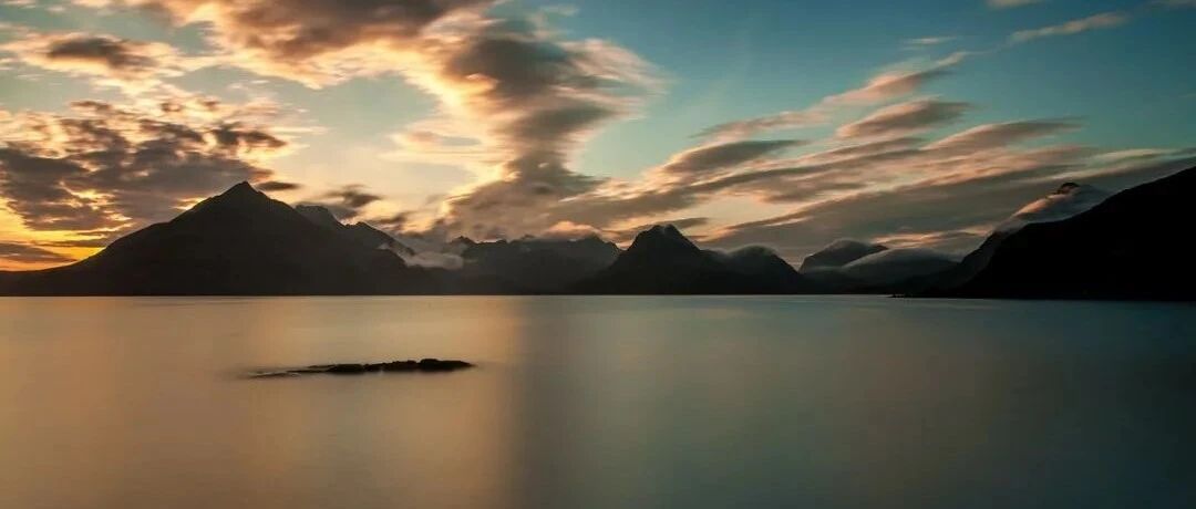 狮子座偷偷爱你才有的表现是怎样的呢？