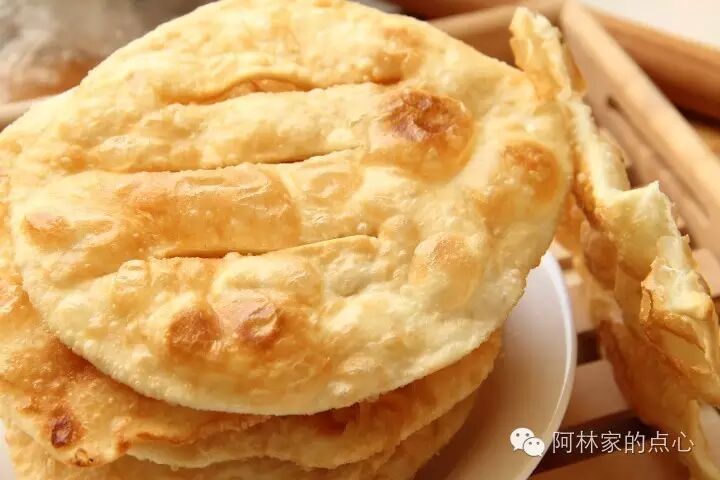 再后来自己开始研究中式面点以后,觉得这个东西也可以非常简单地在家