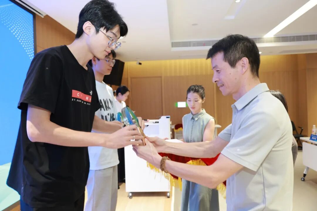 微信图片_20250910091441_8_440.jpg