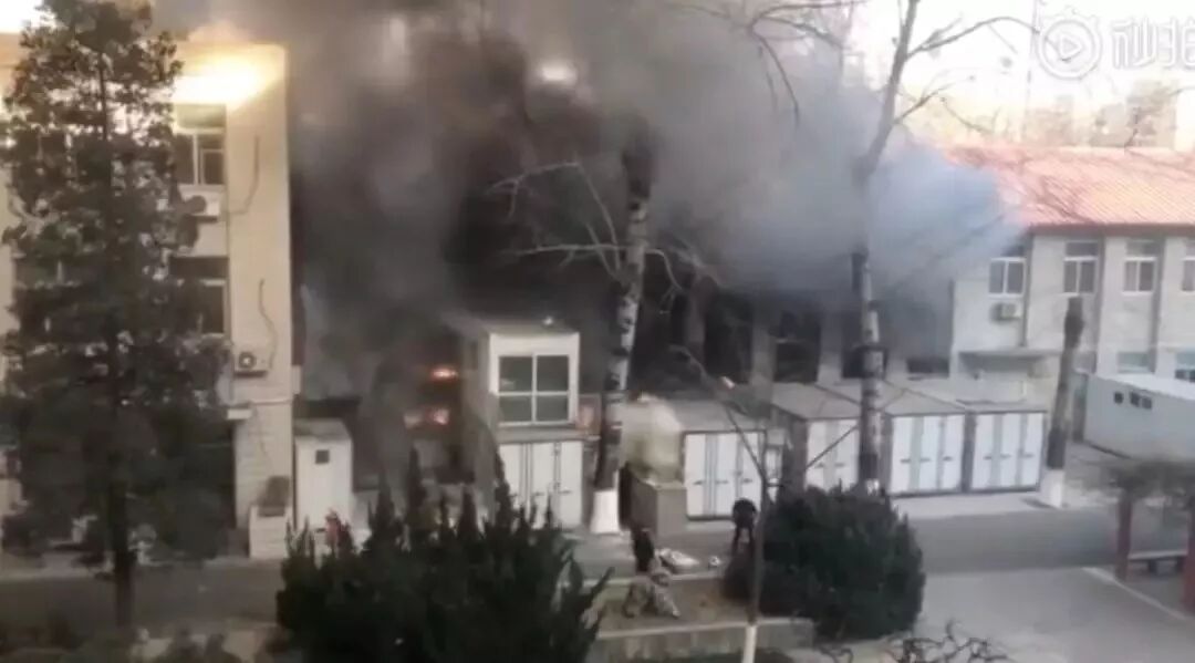 



北交大最新通报！遇难研究生的导师停止教研，院长停职
