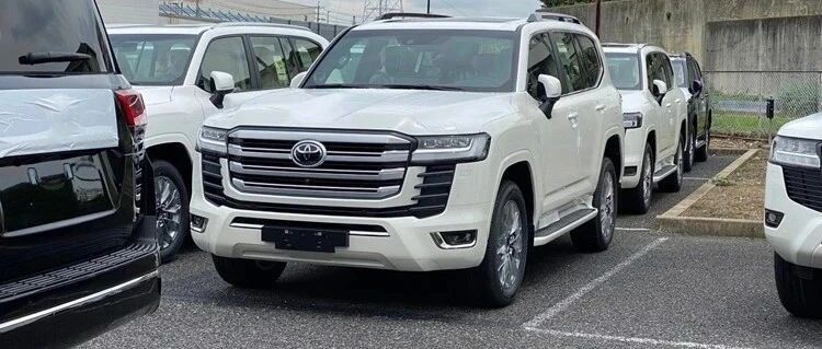 陆巡熬出头了！这样的丰田“越野王”简直离谱