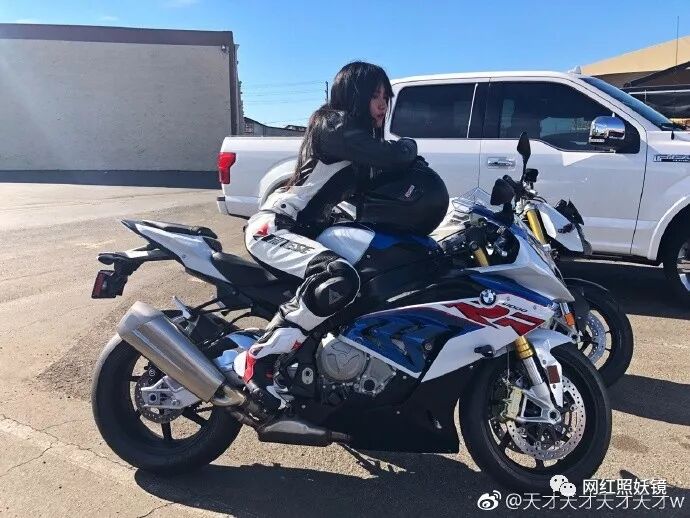 25岁美军空降兵成全网最硬核美少女，大胸细腰好身材让人羡慕哭！（组图） - 34