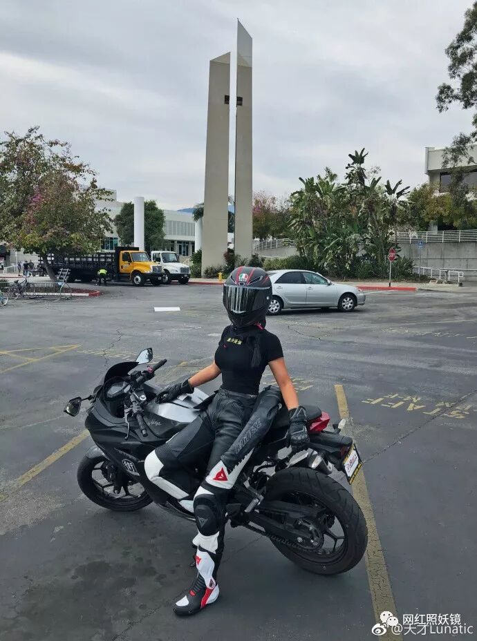 25岁美军空降兵成全网最硬核美少女，大胸细腰好身材让人羡慕哭！（组图） - 35