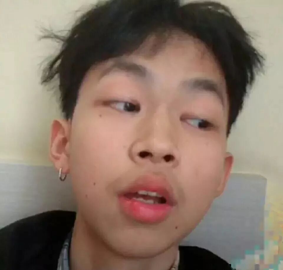 200万粉丝的凸嘴男,靠什么击败了80%的明星