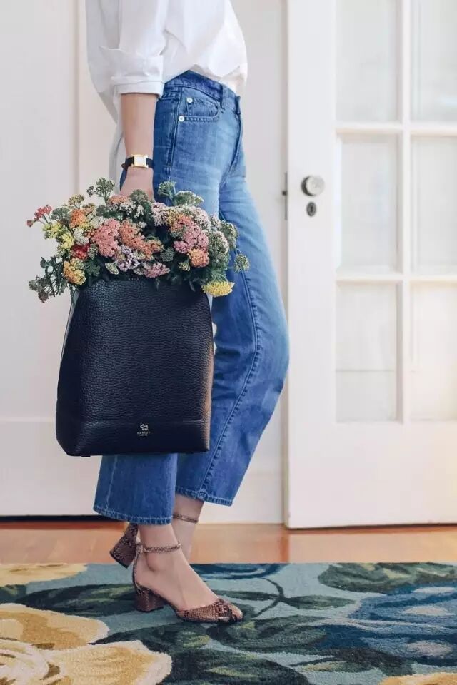 掌握插花四要素，把家变得美美的