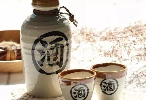 酒文化中的“礼”与“情”