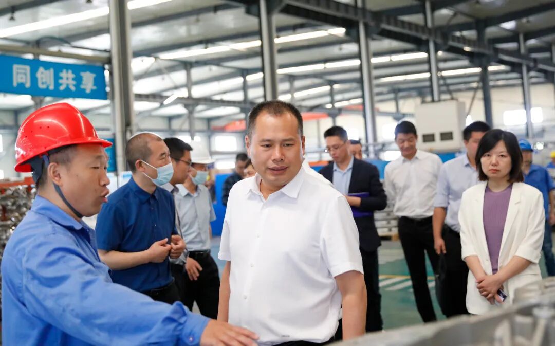 王鹏飞调研工业企业发展和重点项目建设情况_汉水襄阳