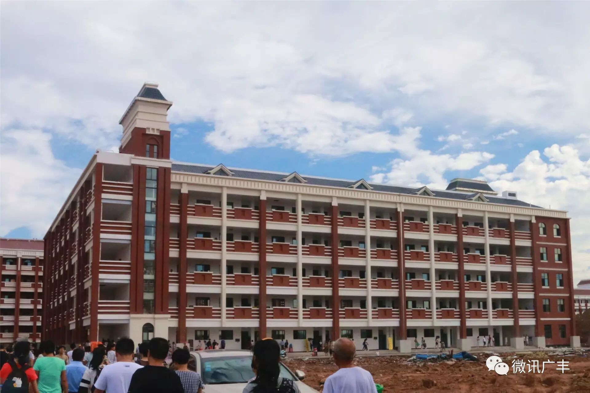 惊艳亮相今天贞白中学高一开学啦