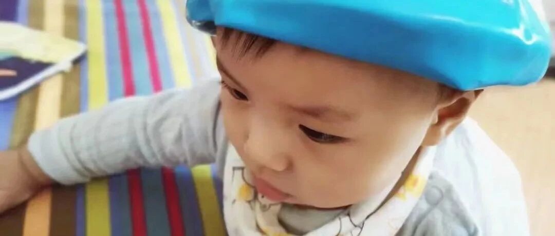 亲子互动：妈妈引导孩子区分什么能吃什么不能吃有多重要