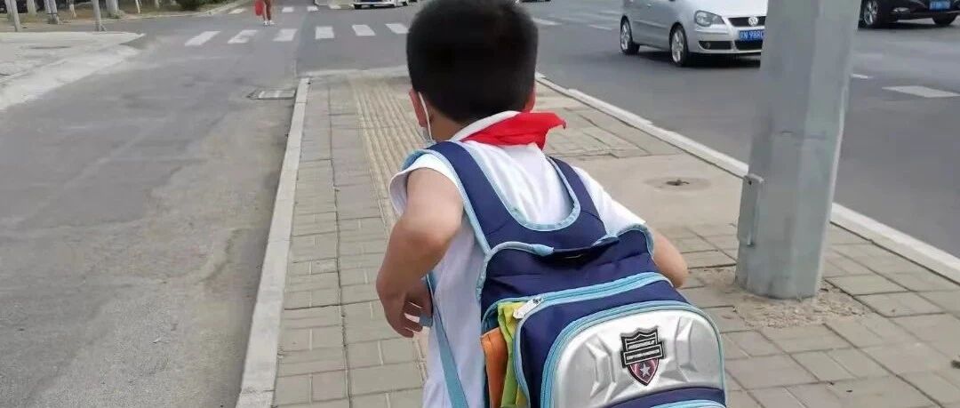 亲子互动：有山靠山，无山自担！