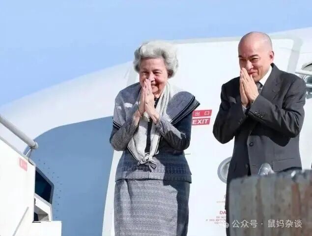 西哈莫尼国王和莫尼列太后来华查体休养