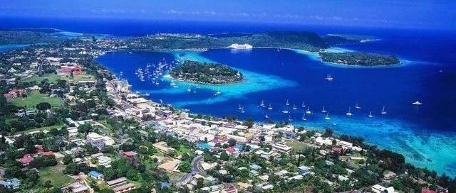 瓦努阿图护照、瓦努阿图捐款移民、低门槛、快速入籍、快速办理