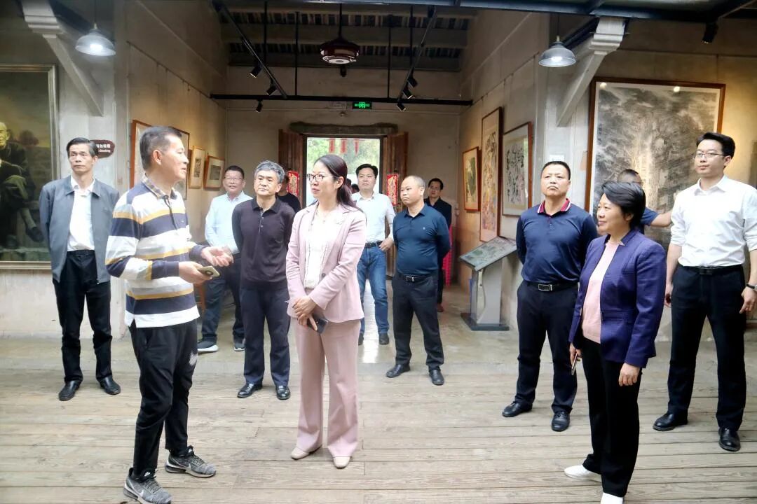 副厅长赵红及专家在大埔县委常委,副县长吴丽丽的陪同下先后来到百侯