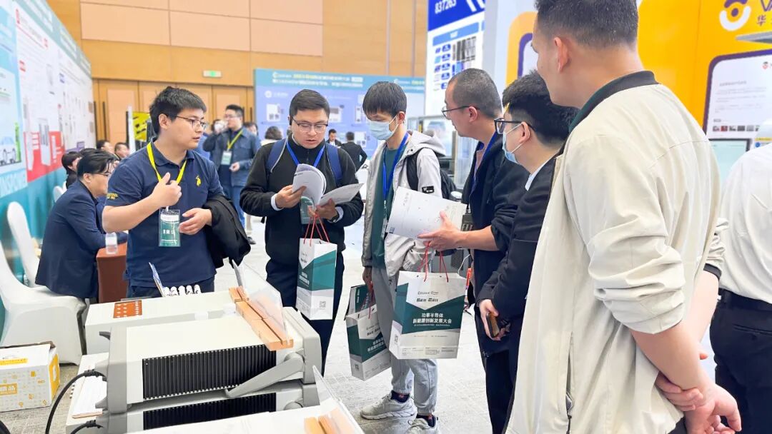 普赛斯仪表荣获“金翎奖