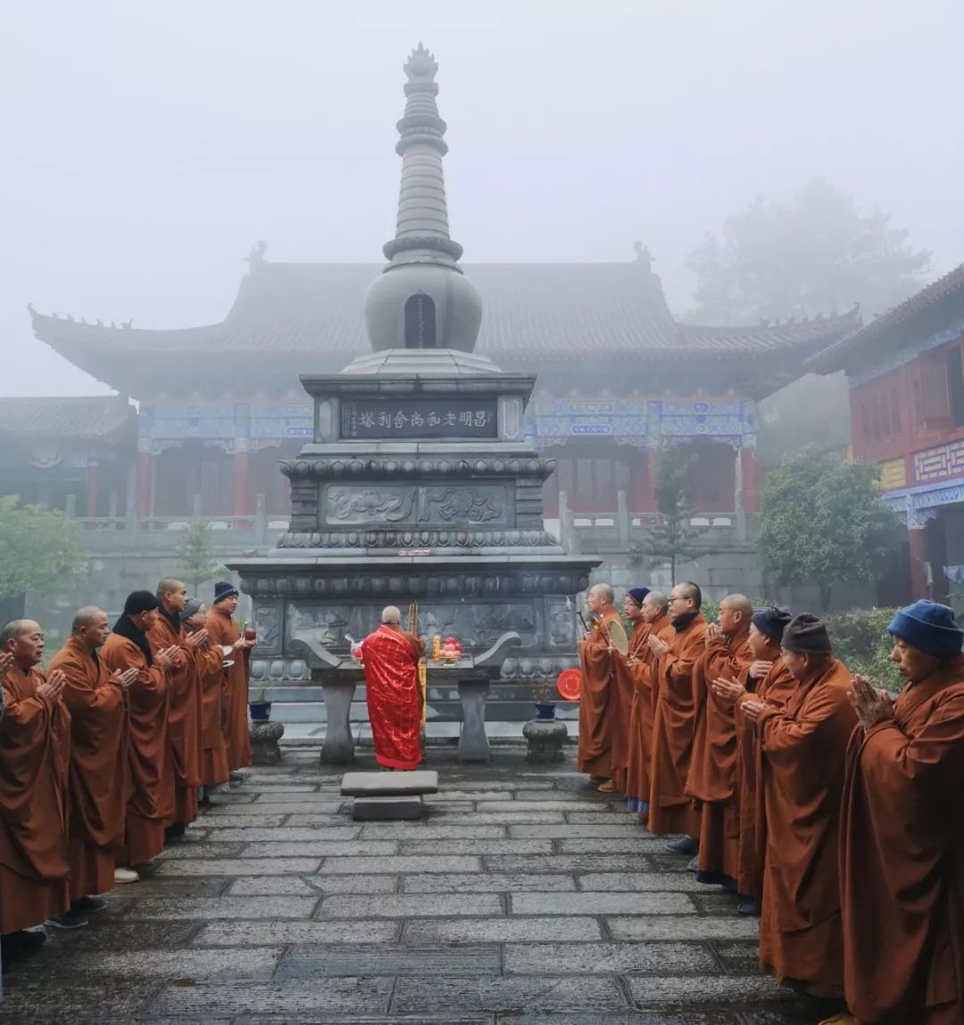 湖北黃梅五祖寺舉行昌明老和尚圓寂十二週年紀念法會