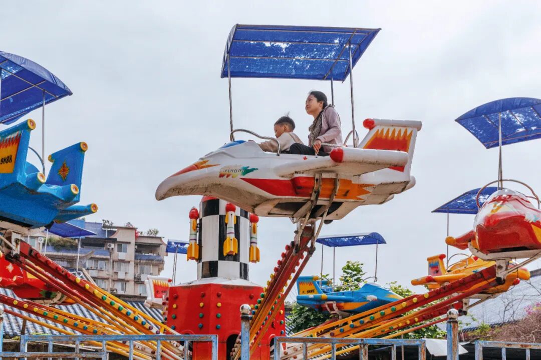 每个中国小孩的记忆里,都有一座"人民公园"