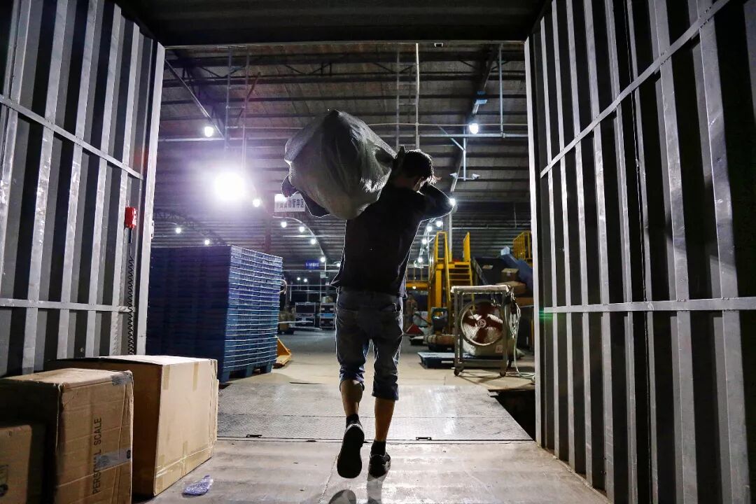 



“我眼里的中国快递变迁”
