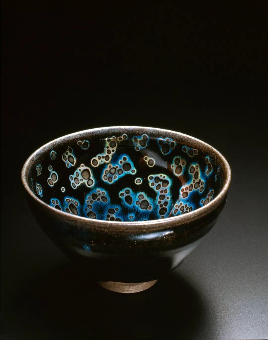 



如何观看一件瓷器？
