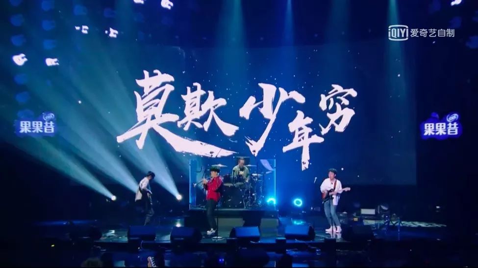 关键词