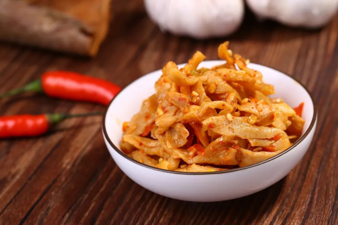 



“吃不起”的榨菜与“喝得起”的茅台
