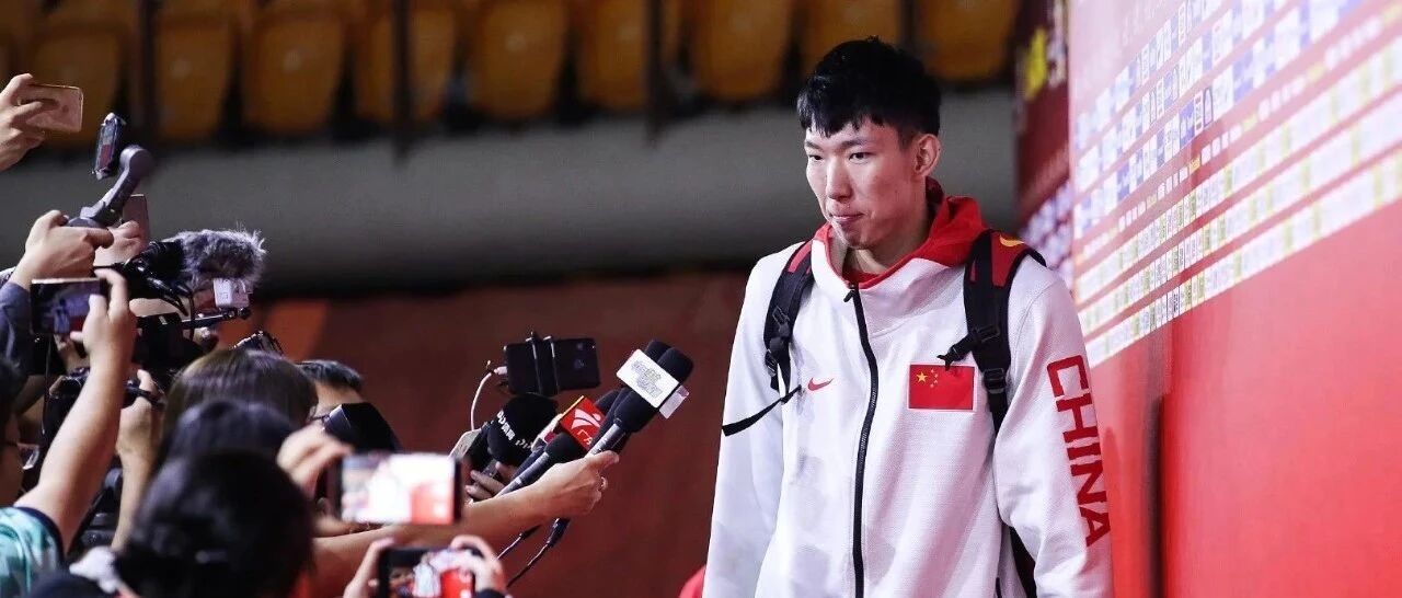 突发，周琦左眼视网膜裂孔！国家队这回真的难了...