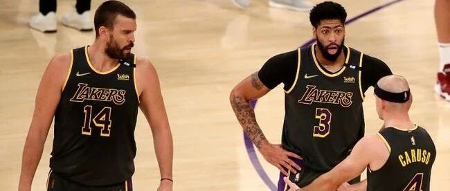 突发状况！他有可能不打了！湖人火速找了全明星代替啊！