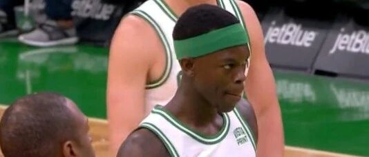 牛逼啊！首秀直接自杀！湖人全队谢谢你啊！